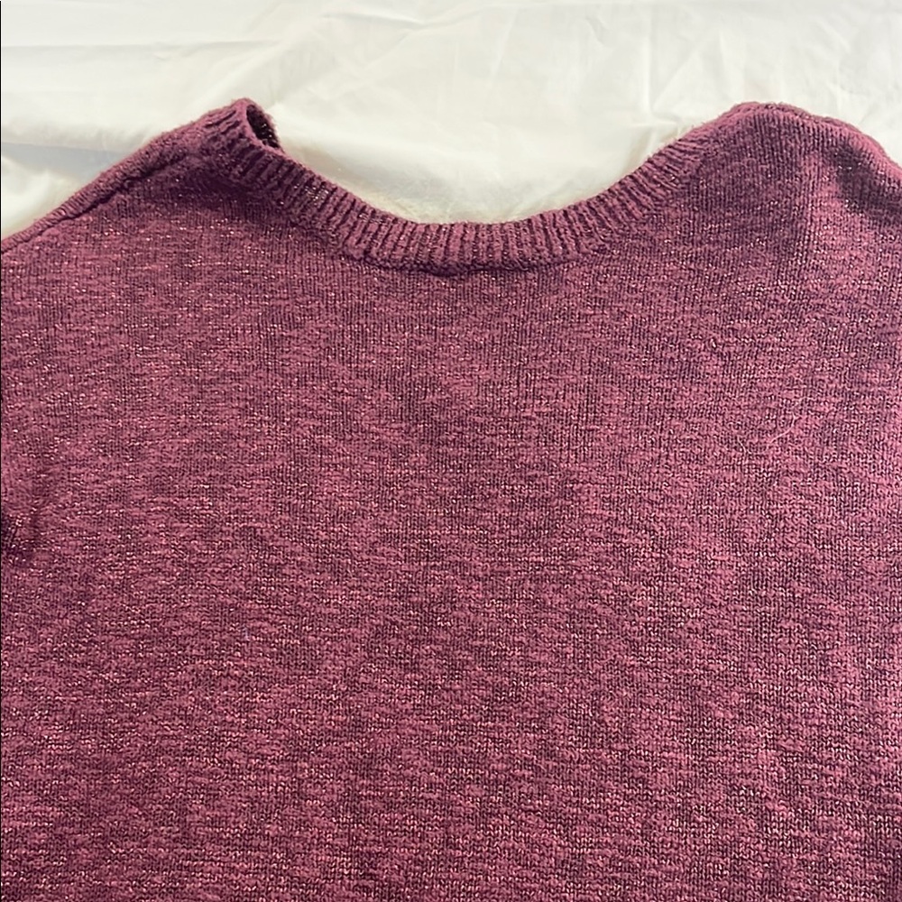 American Eagle Outfitters Rich Burgundy V-Neck Sweater Size Small - Picture 9 of 11